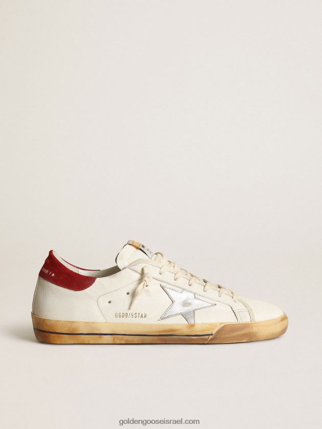 גברים Golden Goose נעלי ספורט סופר-סטאר עם כוכב עור מטאלי כסוף וכרטיסיית עקב זמש אדום 246D24531